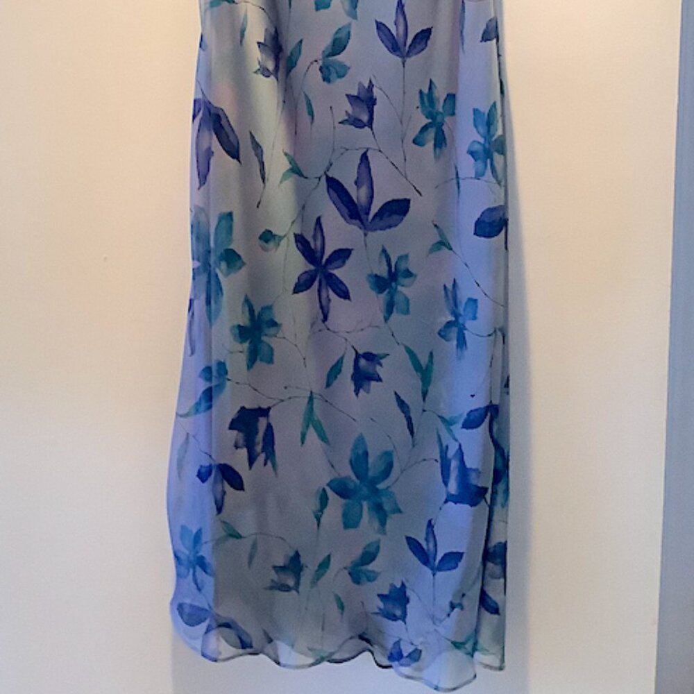 Jade Couture -Sexy Sleeveless  Dress, scooped neckline with flirty hem, size 10 - Picture 2 of 13